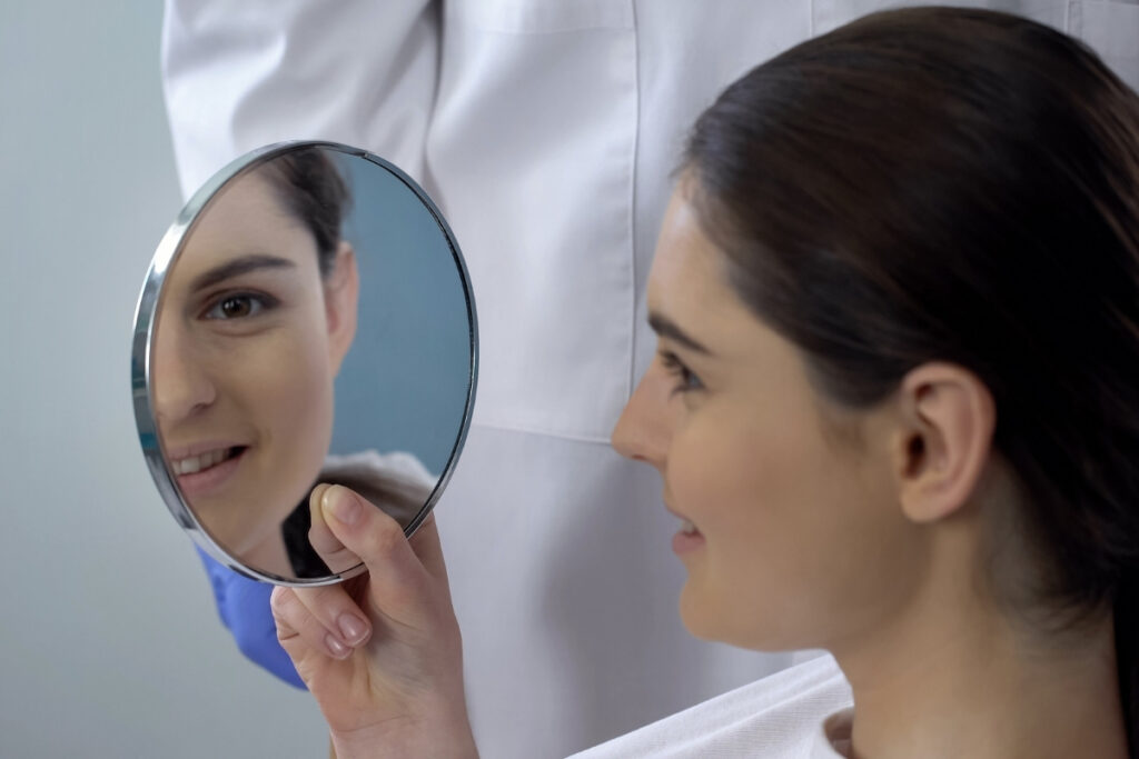 Recovery After Rhinoplasty: Your Easy Guide 3 Recovery After Rhinoplasty: Your Easy Guide