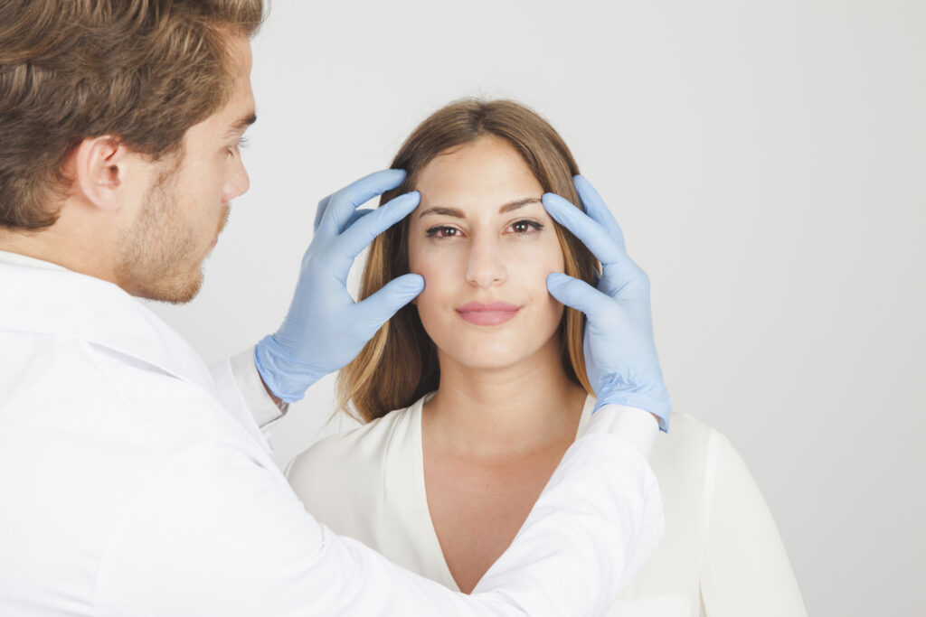 How to reduce swelling of face after rhinoplasty? 2 How to reduce swelling of face after rhinoplasty?
