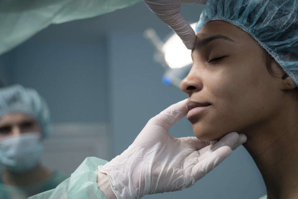 How to reduce swelling of face after rhinoplasty? 3 How to reduce swelling of face after rhinoplasty?